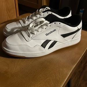 Women’s black and white shoe